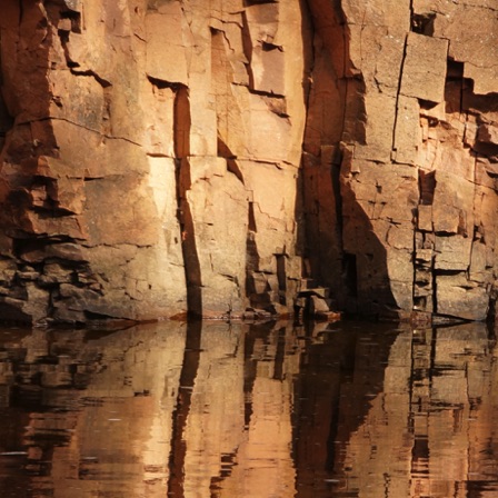 08-30f_Split Rock River